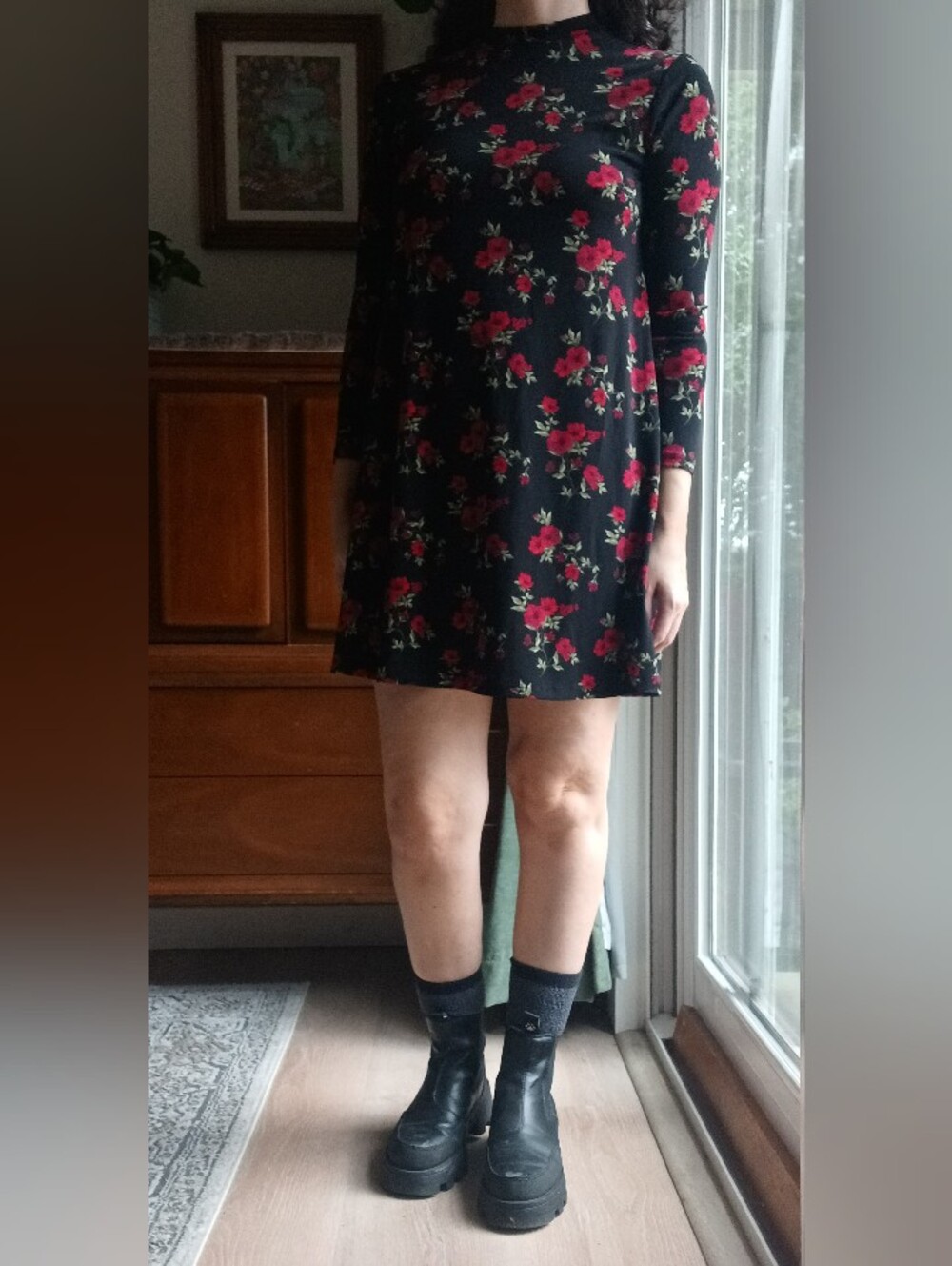 💗 3/$10 💗 Black Floral Mock Neck Dress